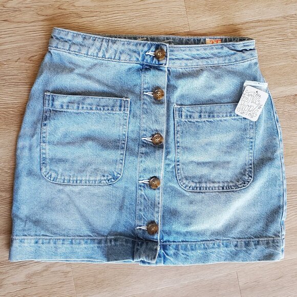 NWT Free People Denim Mini Skirt With Buttons - Picture 1 of 5